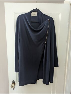 Point Zero Navy Drape Zip Front Long Sleeve Top